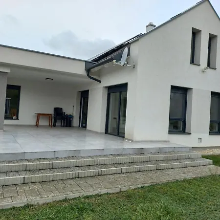 Bali-lak Balatongyörök