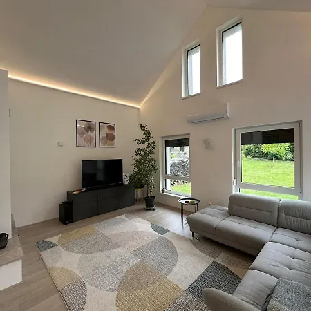 Bali-lak Вилла Балатондьёрёк